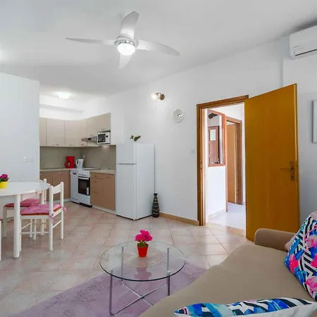 In Porec/istrien 10274 Apartment Porec